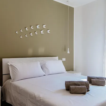 Diaz 67 Secret Terrace - The House Of Travelers Apartment Como