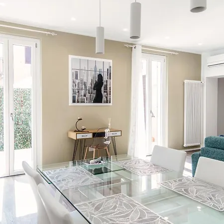 Diaz 67 Secret Terrace - The House Of Travelers