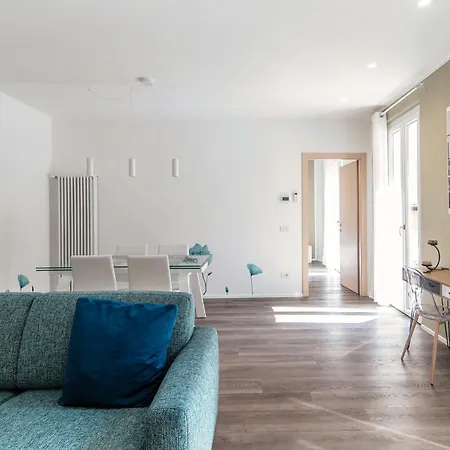 Diaz 67 Secret Terrace - The House Of Travelers *